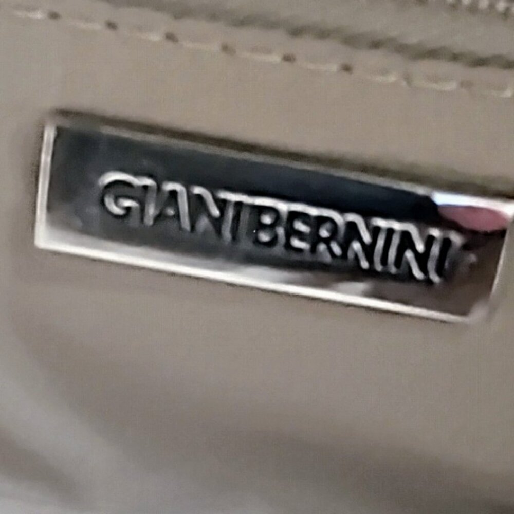 Giani Bernini Italian Leather Patchwork Shoulder … - image 4